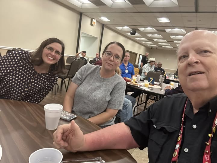Arlington Sunrise Rotarians take a selfie at a Friday breakfast meeting