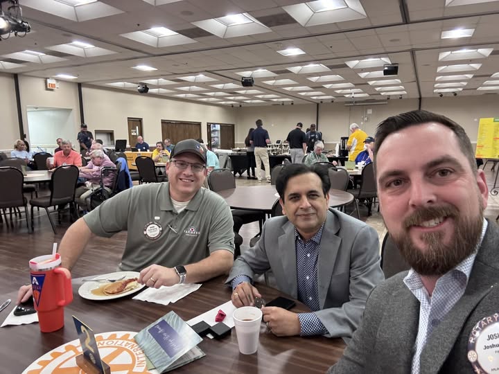 Arlington Sunrise Rotarians share breakfast and fellowship on a Friday morning